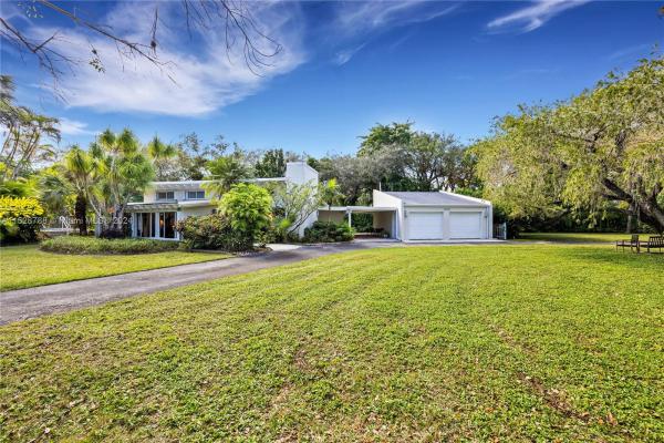 Holiday Estates, 12200 SW 74th Ct, Pinecrest, Florida 33156, image 2