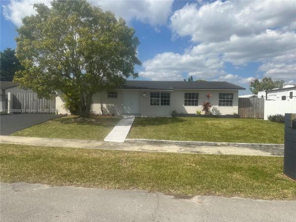 Palmland Homes South, 30214 SW 154th Ct, Leisure City, Florida 33033, image 3