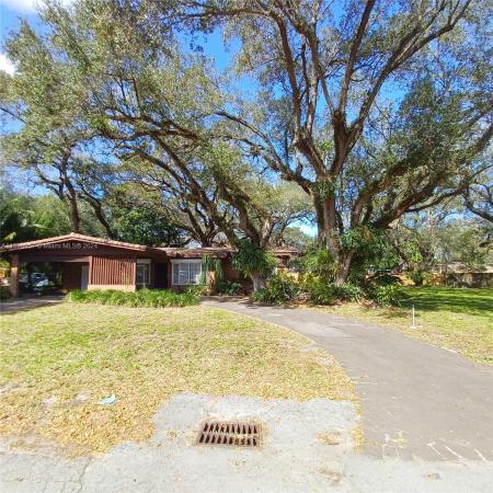 Pleasant Village, 651 NE 160th Ter, Golden Glades, Florida 33162, image 3
