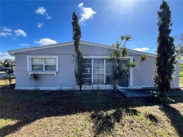 Gun Club Estates, 4352 Garand Ln, Palm Beach, Florida 33406, image 1