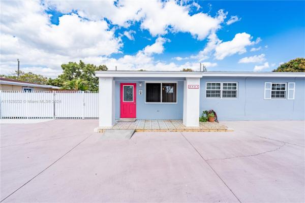 Myrtle Grove, 2821 NW 171st Ter, Miami Gardens, Florida 33056, image 3