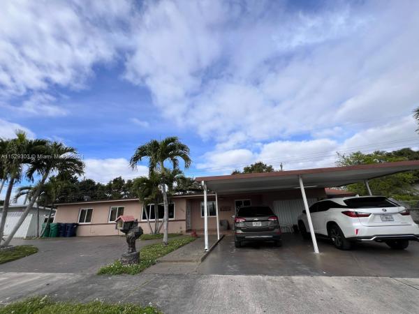 Lee Homes, 3300 SW 97th Ct, University Park, Florida 33165, image 3