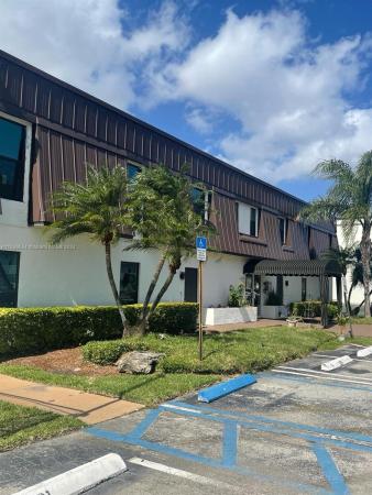 Palm Village Club, 500 NE 2nd St #401, Dania Beach, Florida 33004, image 1