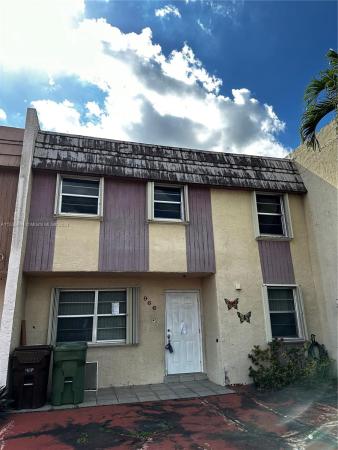 Fountain Square Park, 966 W 81st Pl, Hialeah, Florida 33014, image 1