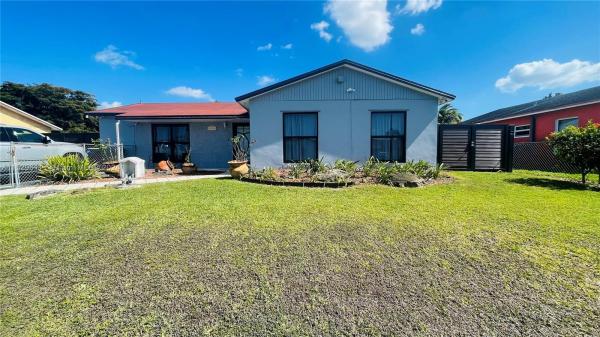 Meadow Wood Manor, 26501 SW 124th Ave, Kendale Lakes, Florida 33032, image 2