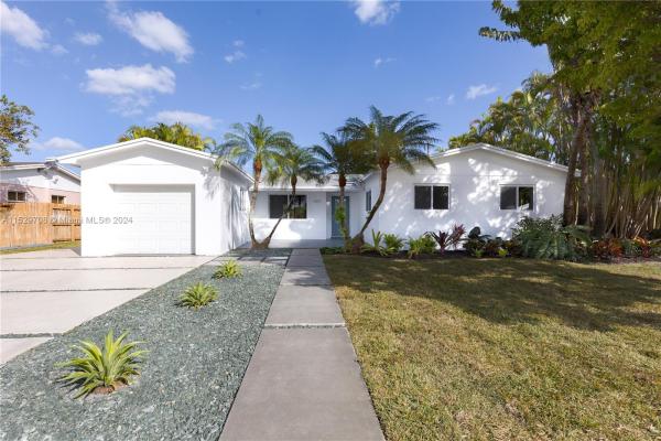 Darlington Manor, 5921 SW 95th Ct, Sunset, Florida 33173, image 3