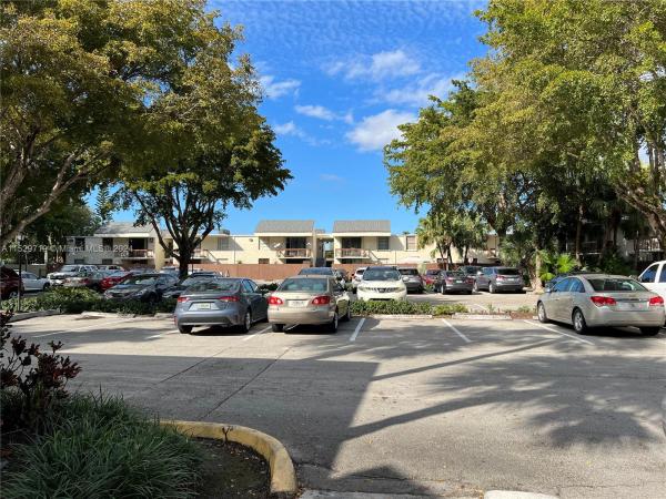 Captiva Lakes Villas, 8307 SW 142nd Ave #F-104, Kendale Lakes, Florida 33183, image 3