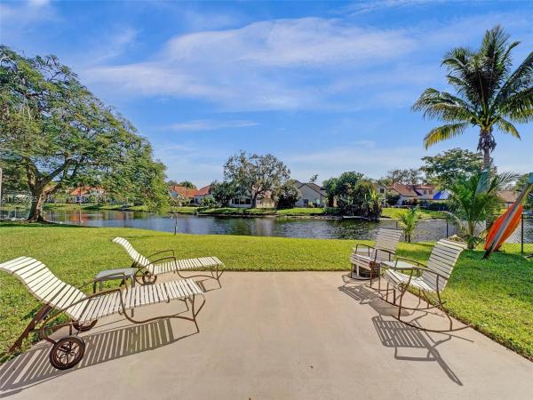 Oak Grove, 9250 Oak Grove Cir, Davie, Florida 33328, image 2