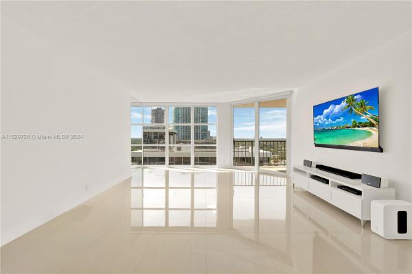 Brickell Place, 1901 Brickell Ave #B2206, Miami, Florida 33129, image 3