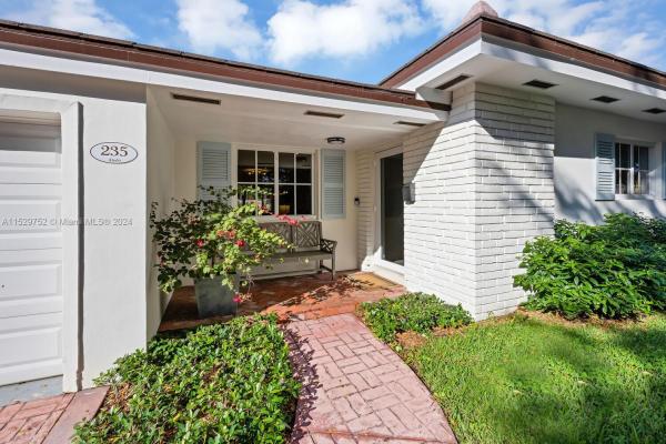 Coconut Grove, 235 Aledo Ave, Coral Gables, Florida 33134, image 3