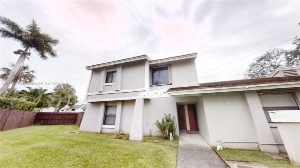 Deerwood Townhomes, 12700 SW 151st Ln #., Three Lakes, Florida 33186, image 2