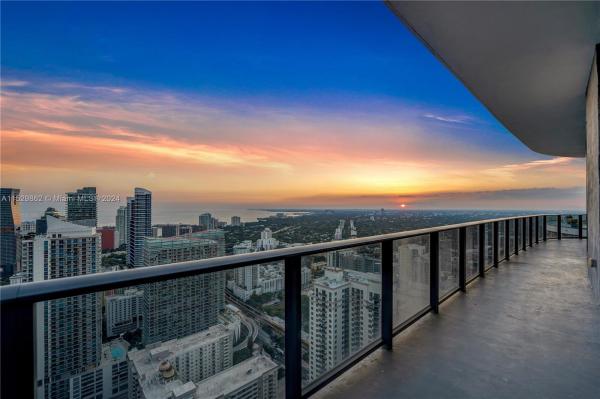 Brickell Heights East, 45 SW 9th St #PH4806, Miami, Florida 33130, image 2