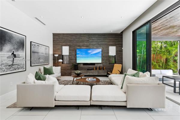Woodridge, 4060 Woodridge Rd, Miami, Florida 33133, image 3