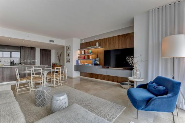 Reach Brickell City Centre, 68 SE 6th St #3004, Miami, Florida 33131, image 1