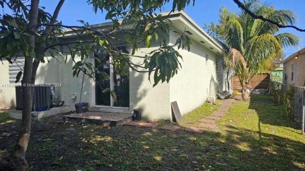 Oakland Park, 7726 NW 14th Pl, Gladeview, Florida 33147, image 2