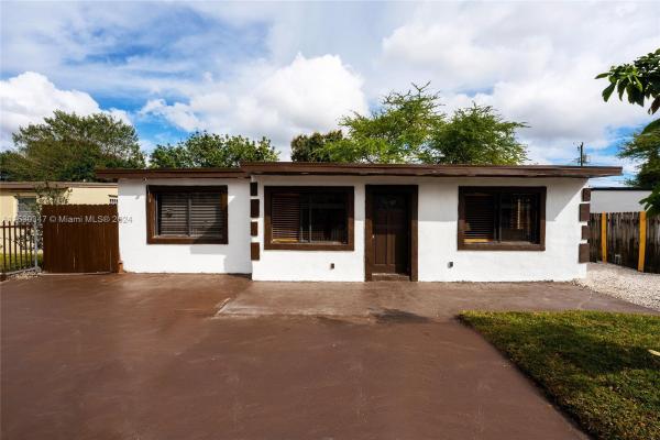 Gerald Estates, 14221 NW 24th Ave, Opa-Locka, Florida 33054, image 1