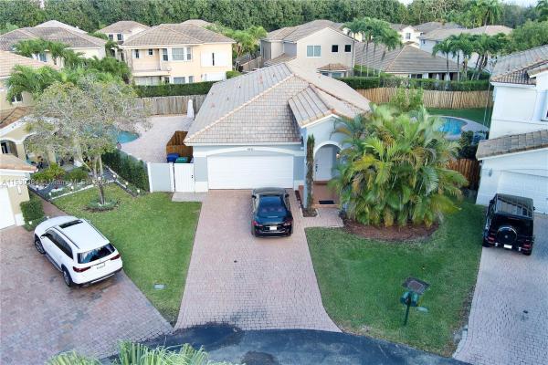 Goldvue Estates, 4553 NW 94th Pl, Doral, Florida 33178, image 1