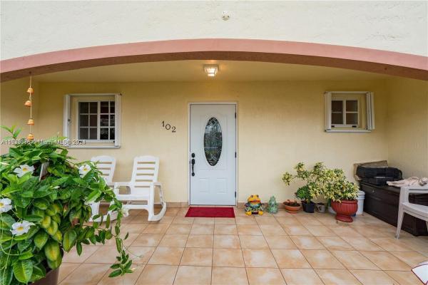 Marquis Villas, 6757 NW 182nd St #102, Country Club, Florida 33015, image 3