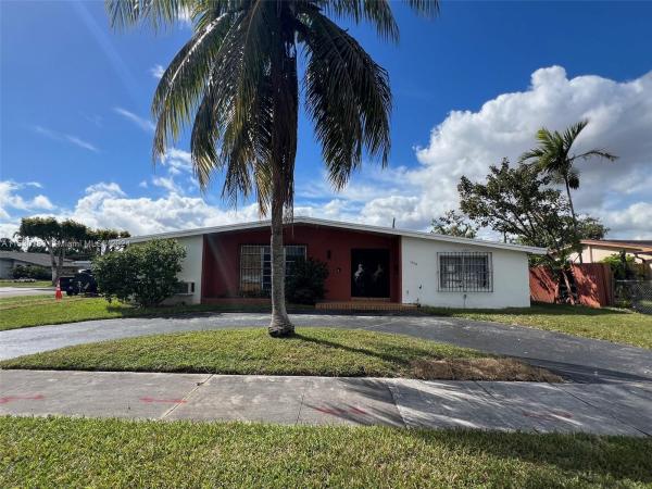 Coral Park Estates, 1920 SW 87th Pl, Westchester, Florida 33165, image 3