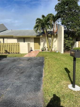 Devon Aire Villas, 11016 SW 123rd Pl, The Crossings, Florida 33186, image 1