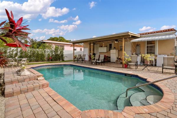 Lynnwood, 4861 SW 5th St, Miami, Florida 33134, image 3