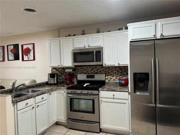 Mango Hill, 1179 W 40th Pl, Hialeah, Florida 33012, image 1