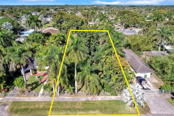 Ponce De Leon, 305 NW 13th St, Homestead, Florida 33030, image 1