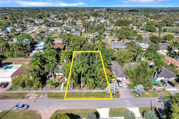 Ponce De Leon, 305 NW 13th St, Homestead, Florida 33030, image 3