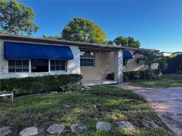 Tropical Estates, 9835 SW 52nd St, Olympia Heights, Florida 33165, image 1
