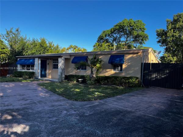 Tropical Estates, 9835 SW 52nd St, Olympia Heights, Florida 33165, image 3