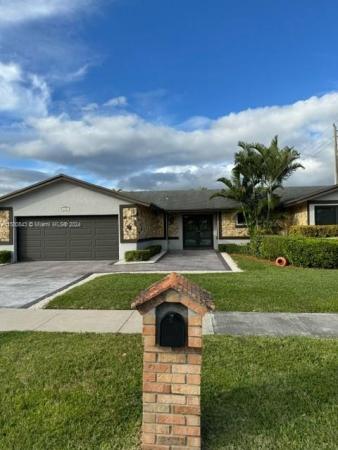 Kendall Place, 12001 SW 97th Ter, The Crossings, Florida 33186, image 3