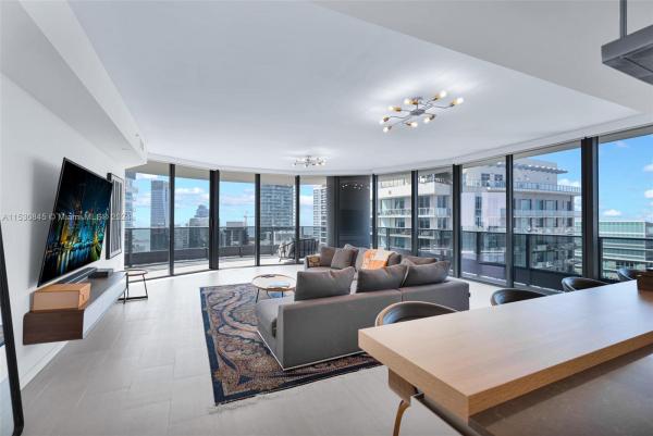 Brickell Flatiron, 1000 Brickell Plz #4202, Miami, Florida 33131, image 2