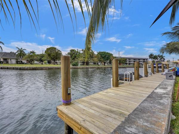 Envoy, 455 Golden Isles Dr #202, Hallandale Beach, Florida 33009, image 1