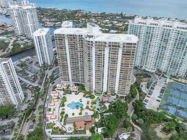 Hamptons West, 20281 E Country Club Dr #2215, Aventura, Florida 33180, image 1