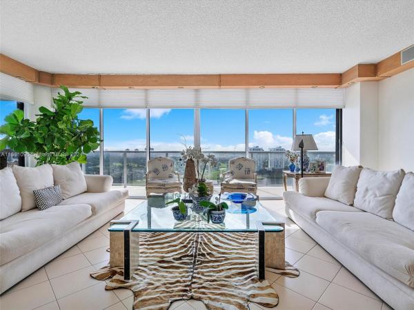 Hamptons West, 20281 E Country Club Dr #2215, Aventura, Florida 33180, image 3