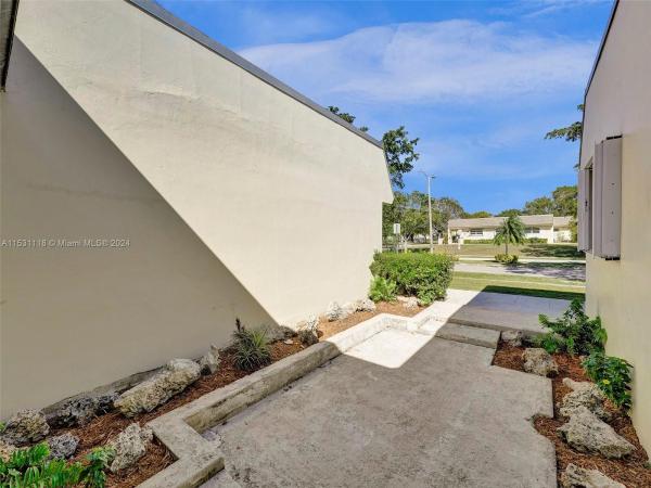 Green Hills Park West, 11242 SW 170th Ter #II2232, West Perrine, Florida 33157, image 2