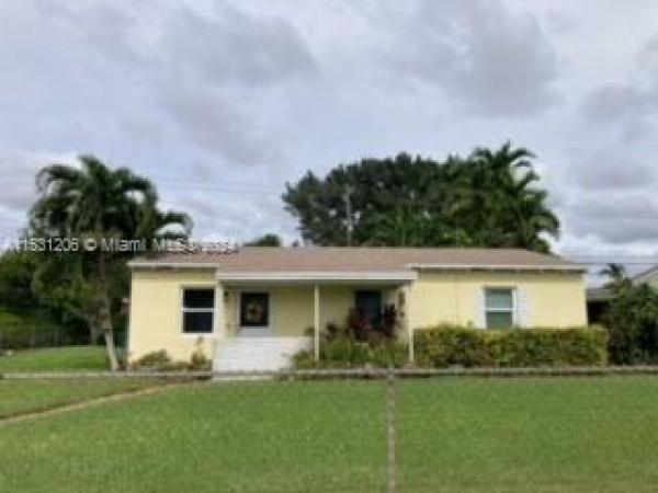 Central Miami, 7415 SW 39th St, Coral Terrace, Florida 33155, image 2