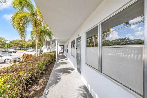 Lyndhurst, 1010 Lyndhurst H #1010, Deerfield Beach, Florida 33442, image 1