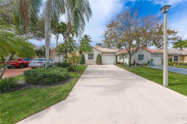 Coco Lakes, 3570 Coco Lake Dr #3570, Coconut Creek, Florida 33073, image 1