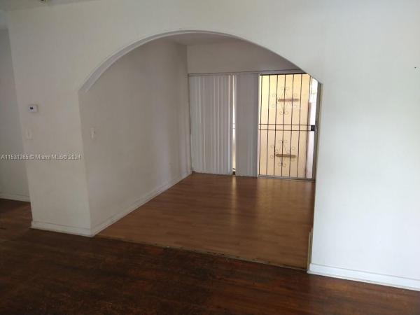 North Miami Beach No HOA, 870 NE 157th Ter, North Miami Beach, Florida 33162, image 3