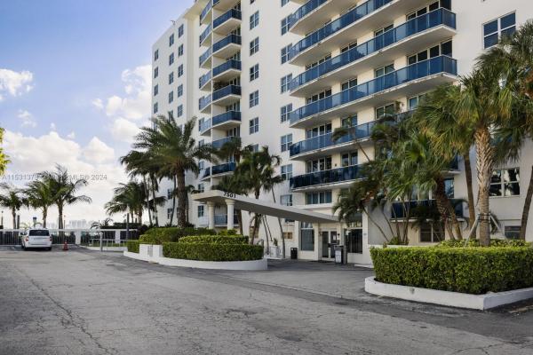 Treasures On The Bay, 7501 E Treasure Dr #7L, North Bay Village, Florida 33141, image 3