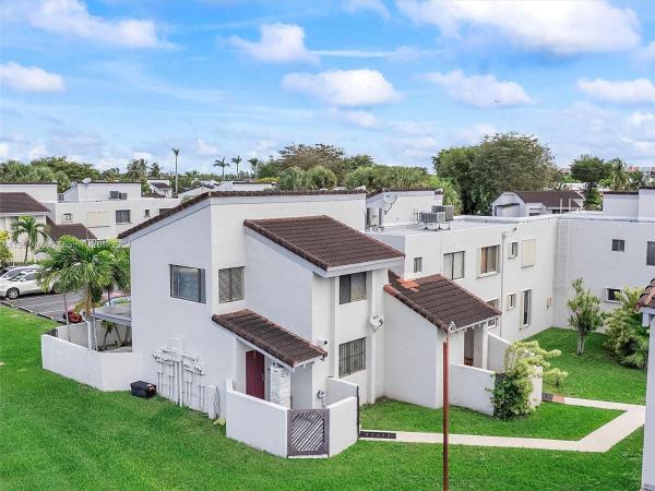 La Arboleda 2, 760 NW 106th Ave #8B4-2, Fountainebleau, Florida 33172, image 1