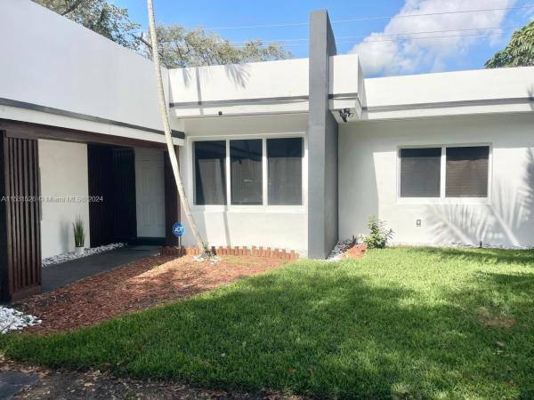 Pleasant Village, 631 NE 159 St #, Golden Glades, Florida 33162, image 3