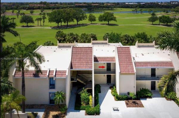 Garden Court Villas, 1801 Presidential Way #D202, West Palm Beach, Florida 33401, image 1