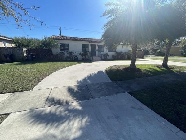 Spring View, 770 Falcon Ave, Miami Springs, Florida 33166, image 1