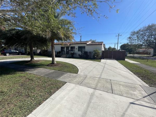 Spring View, 770 Falcon Ave, Miami Springs, Florida 33166, image 2