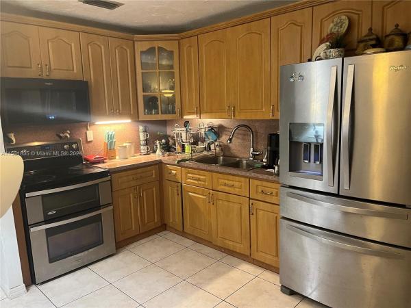 Vista Verde, 21394 NW 40th Cir Ct, Miami Gardens, Florida 33055, image 1