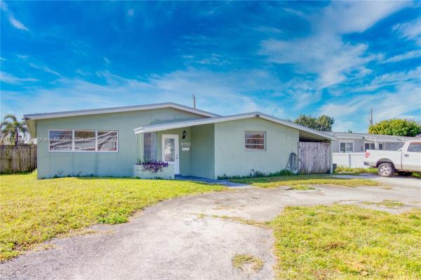Heritage Estates, 6710 Mckinley St, Hollywood, Florida 33024, image 3