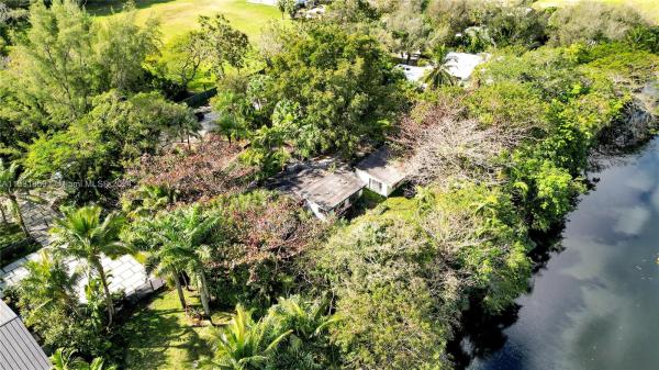 Avocado Land, 5811 SW 88th St, Pinecrest, Florida 33156, image 3