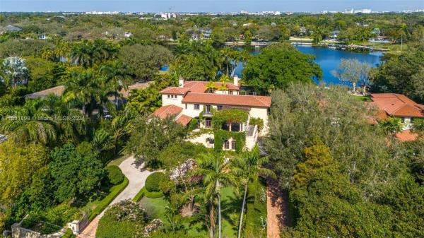 Hammock Lakes, 5295 Hammock Dr, Coral Gables, Florida 33156, image 3